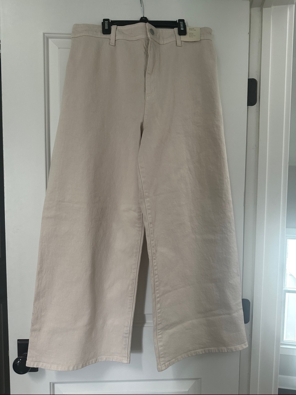 Universal Thread Wide Leg Denim Pants in Creamy Beige